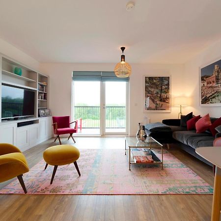 Pass The Keys Stunning And Spacious Modern Flat - Own Car Park CBG Exteriör bild