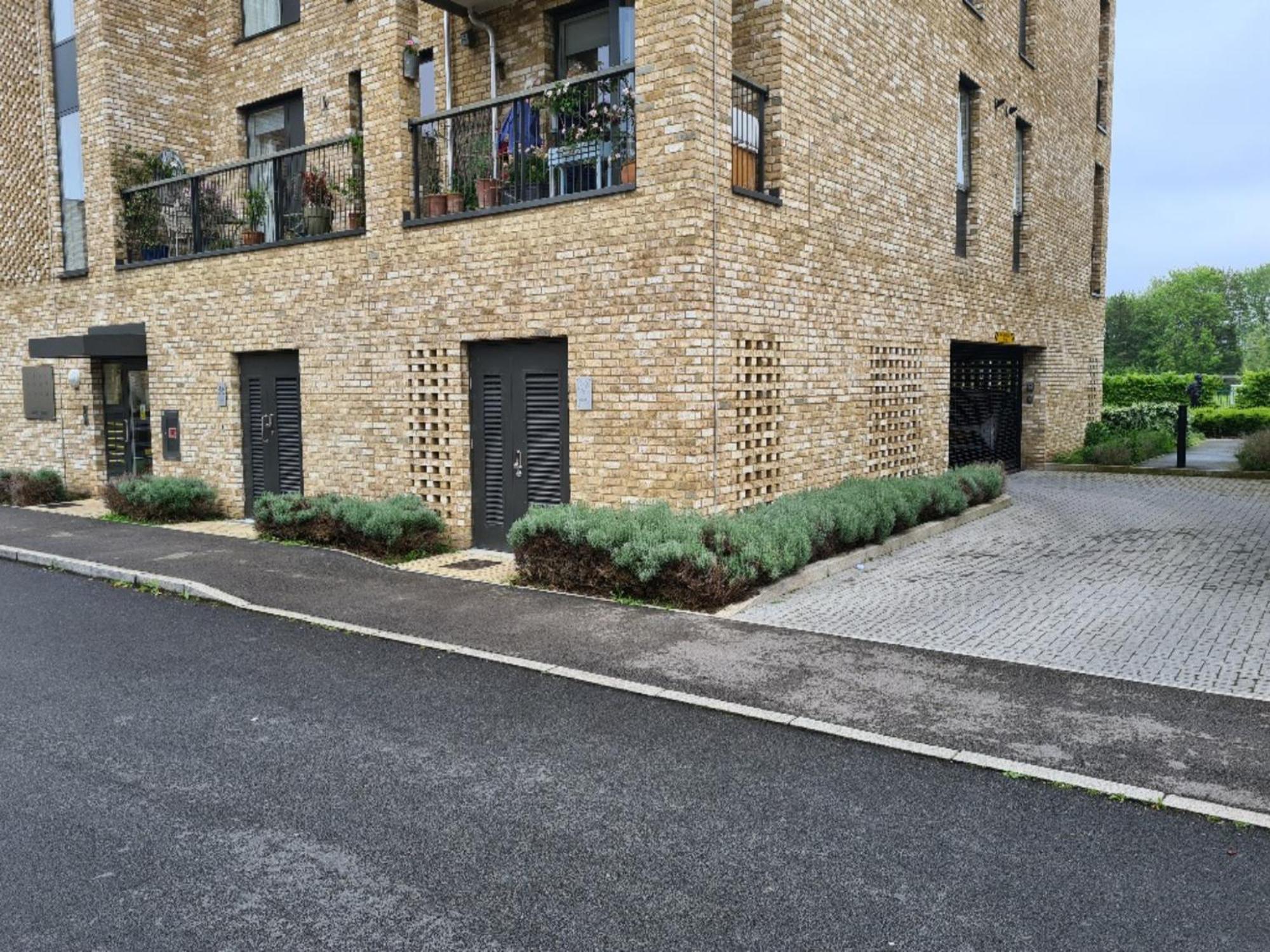 Pass The Keys Stunning And Spacious Modern Flat - Own Car Park CBG Exteriör bild