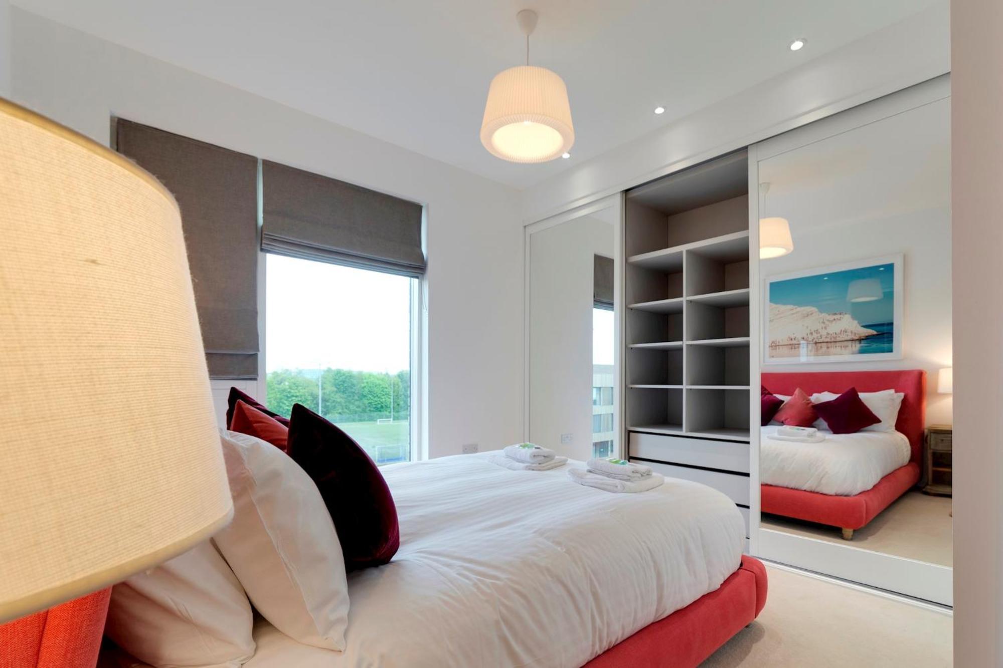 Pass The Keys Stunning And Spacious Modern Flat - Own Car Park CBG Exteriör bild