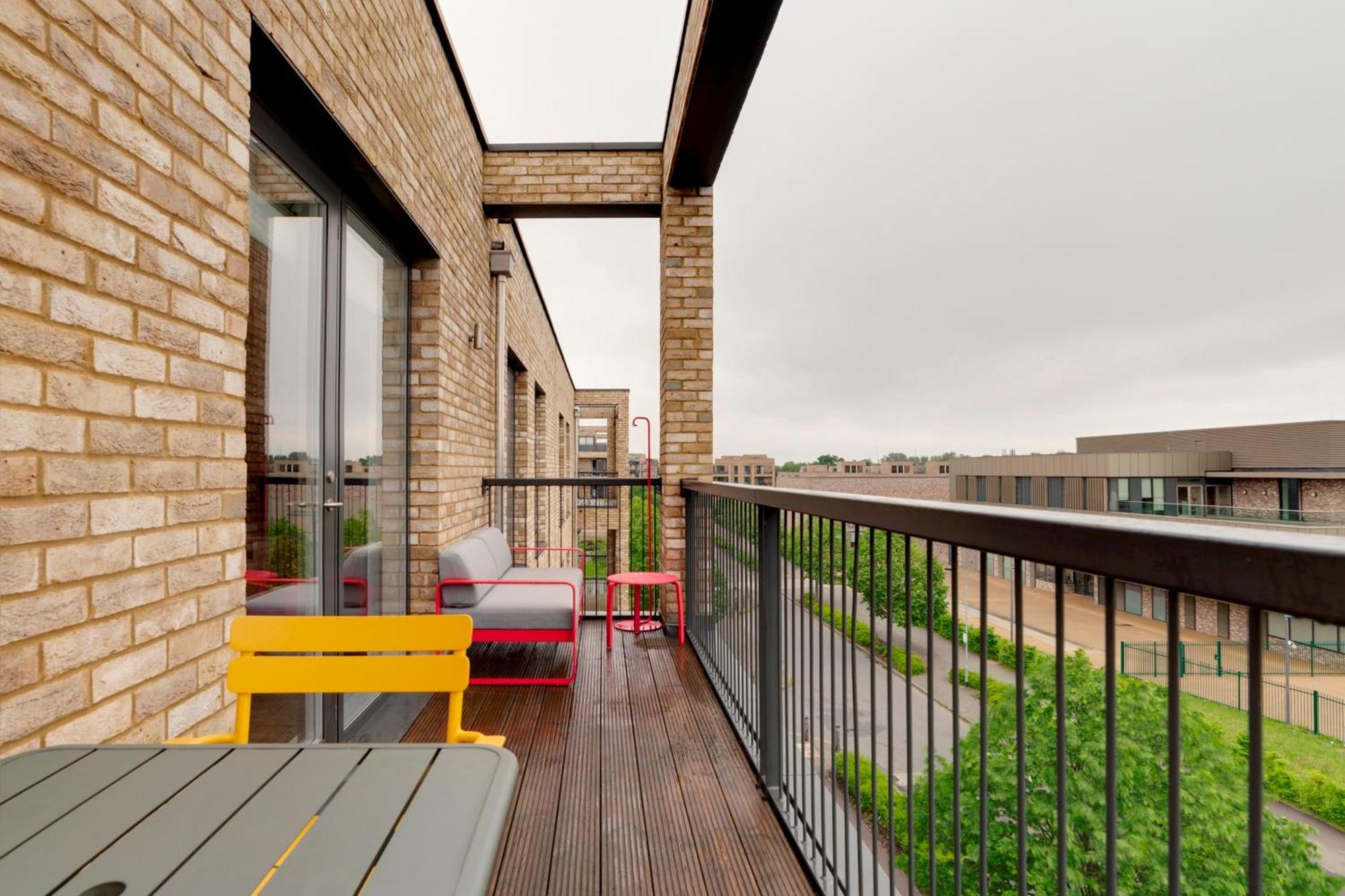 Pass The Keys Stunning And Spacious Modern Flat - Own Car Park CBG Exteriör bild